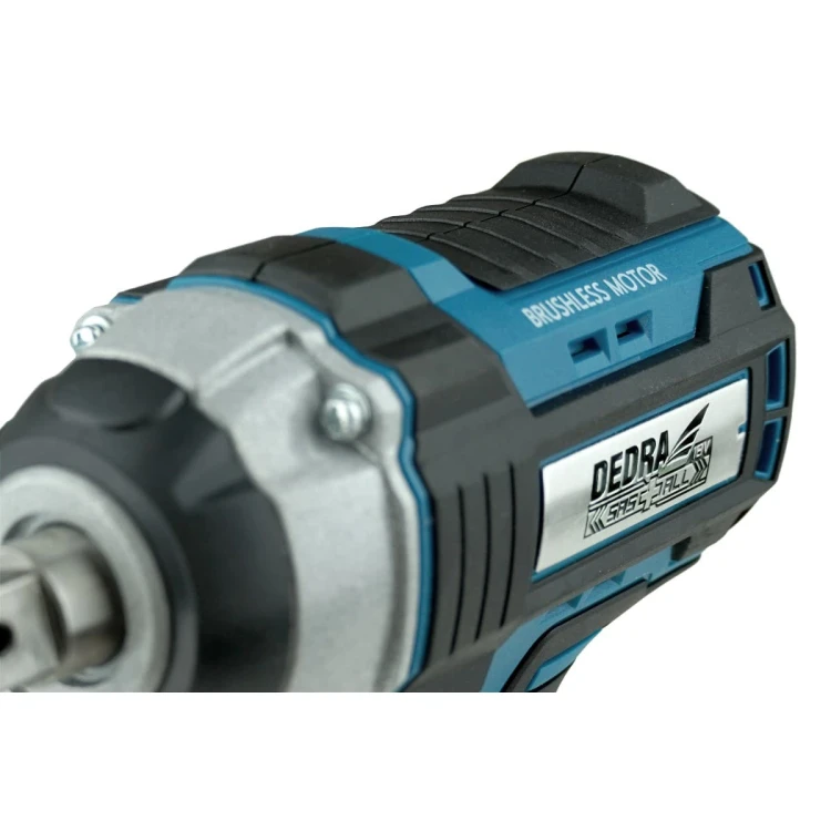 DED7146_13.jpg